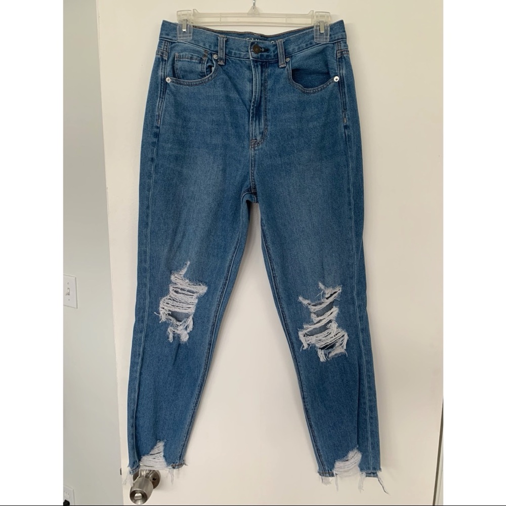 American Eagle Ripped Mom Jeans